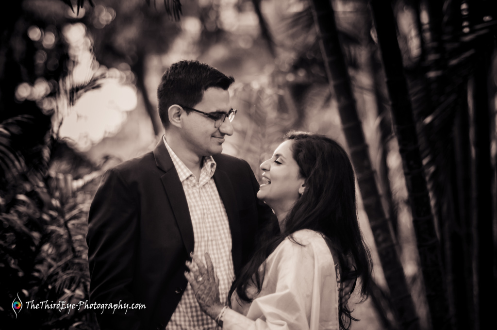 op-10-Candid-Wedding-Photographers-Big-Fat-South-Indian-Wedding-Photography-Royal-Orchid-Bangalore