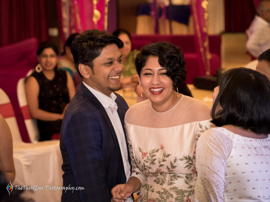 op-10-Candid-Wedding-Photographer-Big-Fat-South-Indian-Sangeet-Mehendi-2states-Wedding-Photography-Bangalore