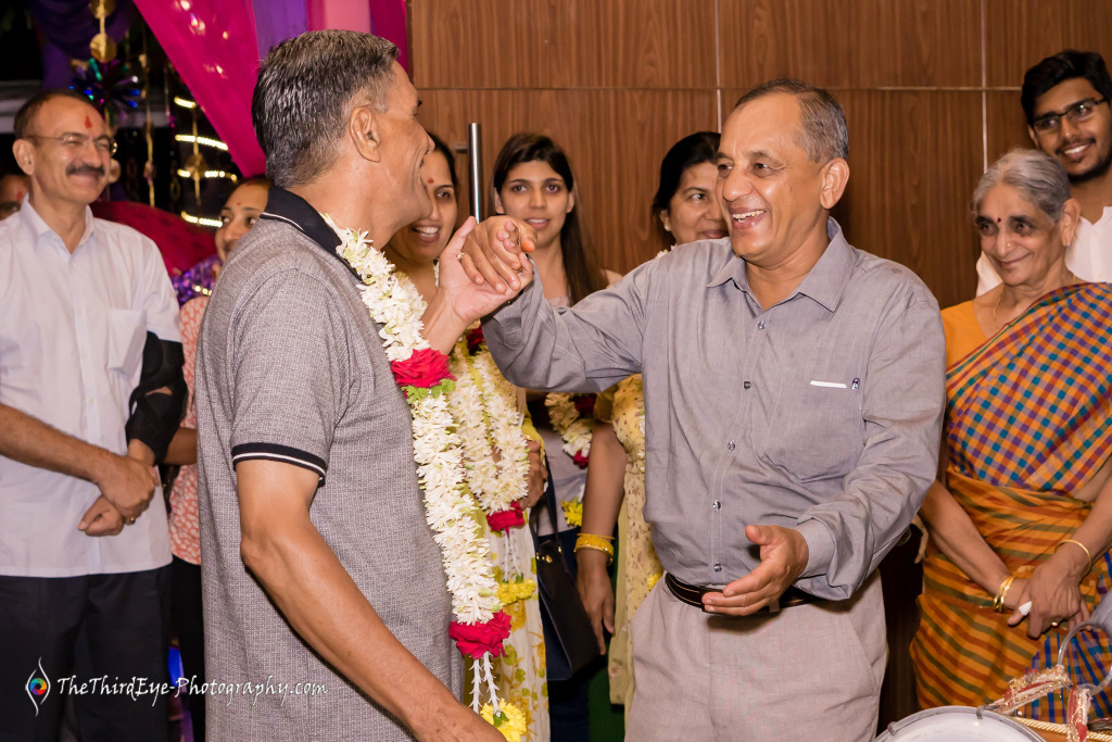 op-10-Candid-Wedding-Photographer-Big-Fat-South-Indian-Sangeet-Mehendi-2states-Wedding-Photography-Bangalore