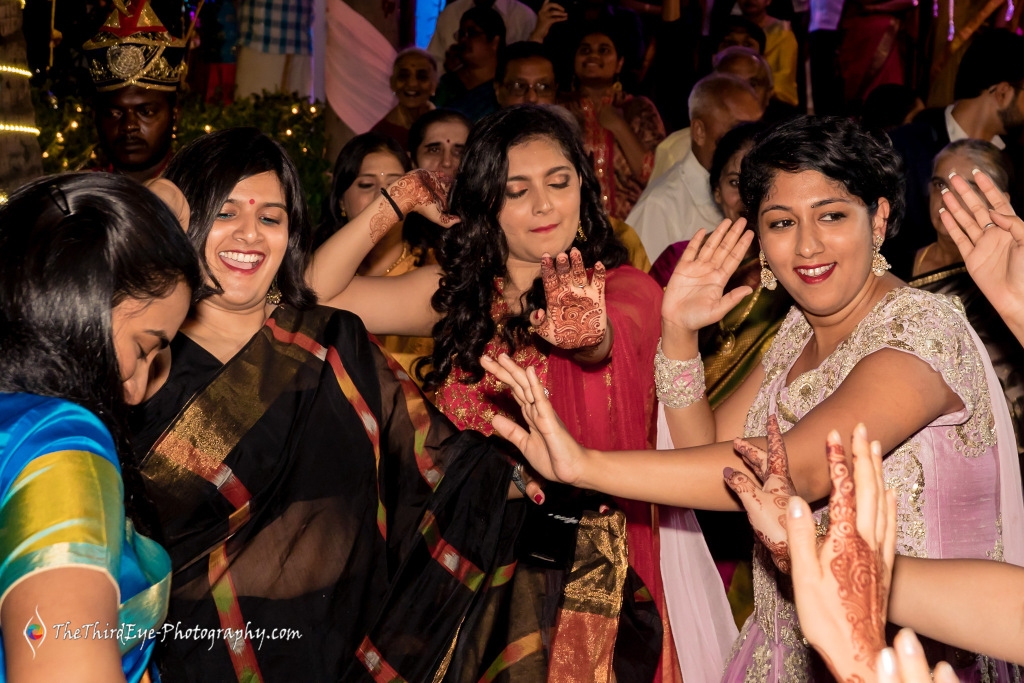 op-10-Candid-Wedding-Photographers-Big-Fat-South-Indian-Wedding-Photography-Royal-Orchid-Bangalore