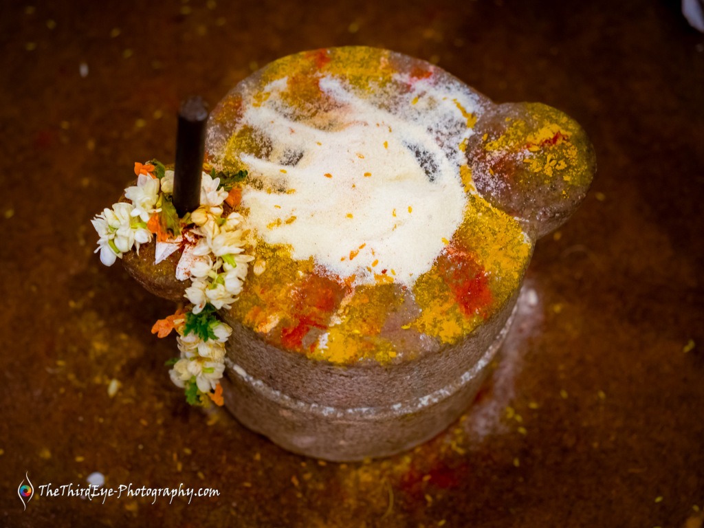 op-10-Candid-Wedding-Photographers-Big-Fat-South-Indian-Wedding-Photography-Royal-Orchid-Bangalore