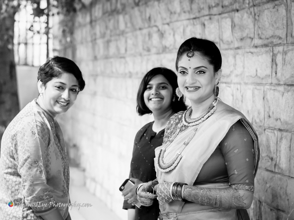 op-10-Candid-Wedding-Photographers-Big-Fat-South-Indian-Wedding-Photography-Royal-Orchid-Bangalore