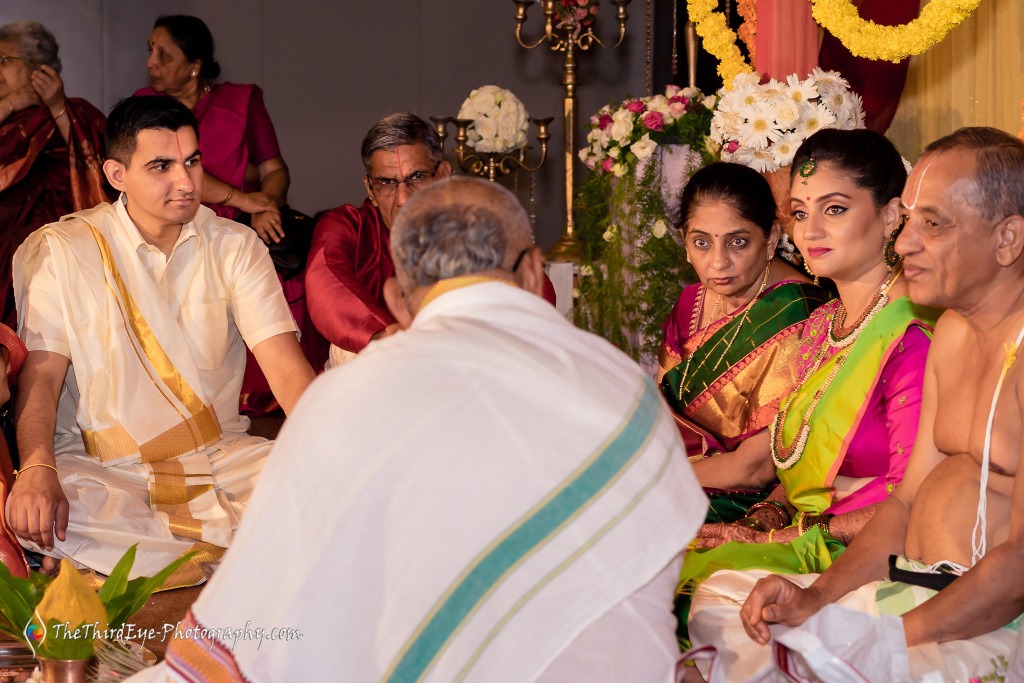 op-10-Candid-Wedding-Photographers-Big-Fat-South-Indian-Wedding-Photography-Royal-Orchid-Bangalore