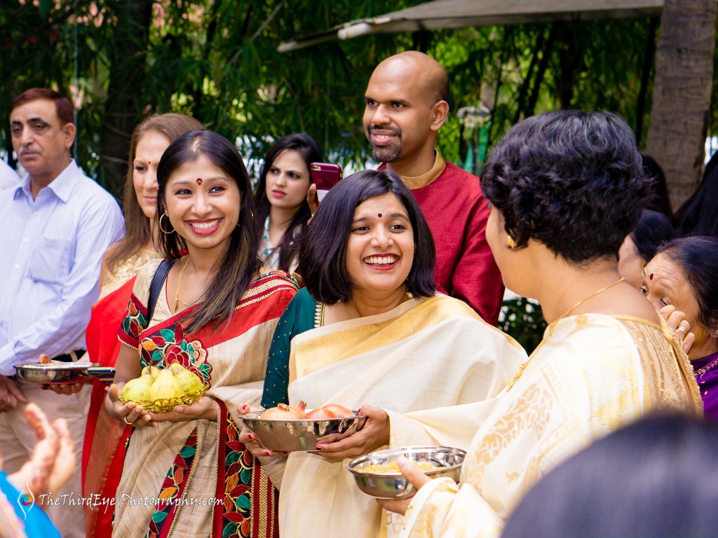 op-10-Candid-Wedding-Photographers-Big-Fat-South-Indian-Wedding-Photography-Royal-Orchid-Bangalore