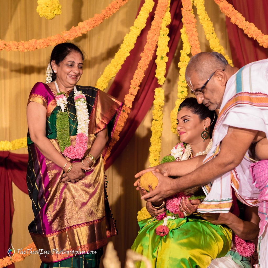 op-10-Candid-Wedding-Photographers-Big-Fat-South-Indian-Wedding-Photography-Royal-Orchid-Bangalore