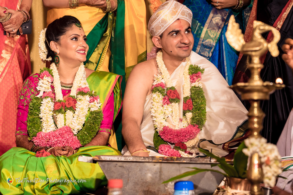 op-10-Candid-Wedding-Photographer-Big-Fat-South_Indian-2states-Wedding-Photography-Bangalore-Bride-Groom
