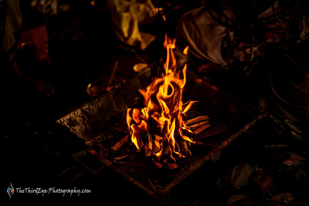 op-10-Candid-Wedding-Photographers-Big-Fat-South-Indian-Wedding-Photography-Royal-Orchid-Bangalore