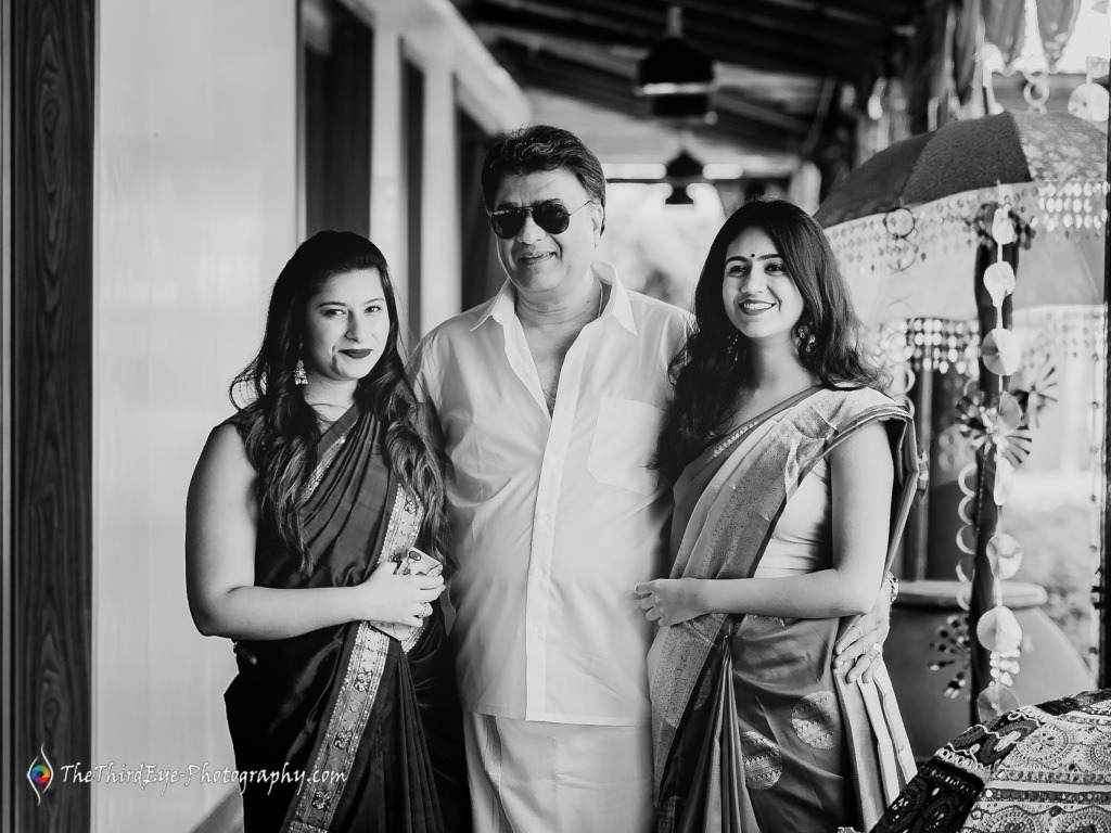 op-10-Candid-Wedding-Photographers-Big-Fat-South-Indian-Wedding-Photography-Royal-Orchid-Bangalore