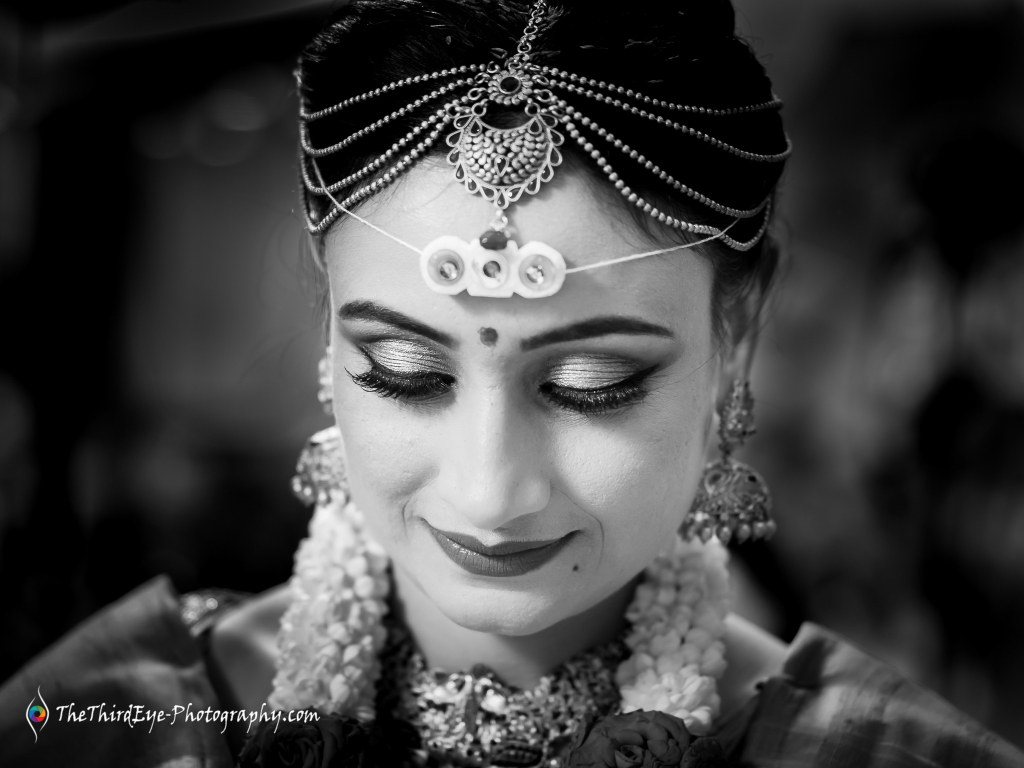 Top-5-Best-Candid-Photographers-in-Bangalore-Best-Candid-Moments-South-Indian-Bride-Groom-Portraits-07