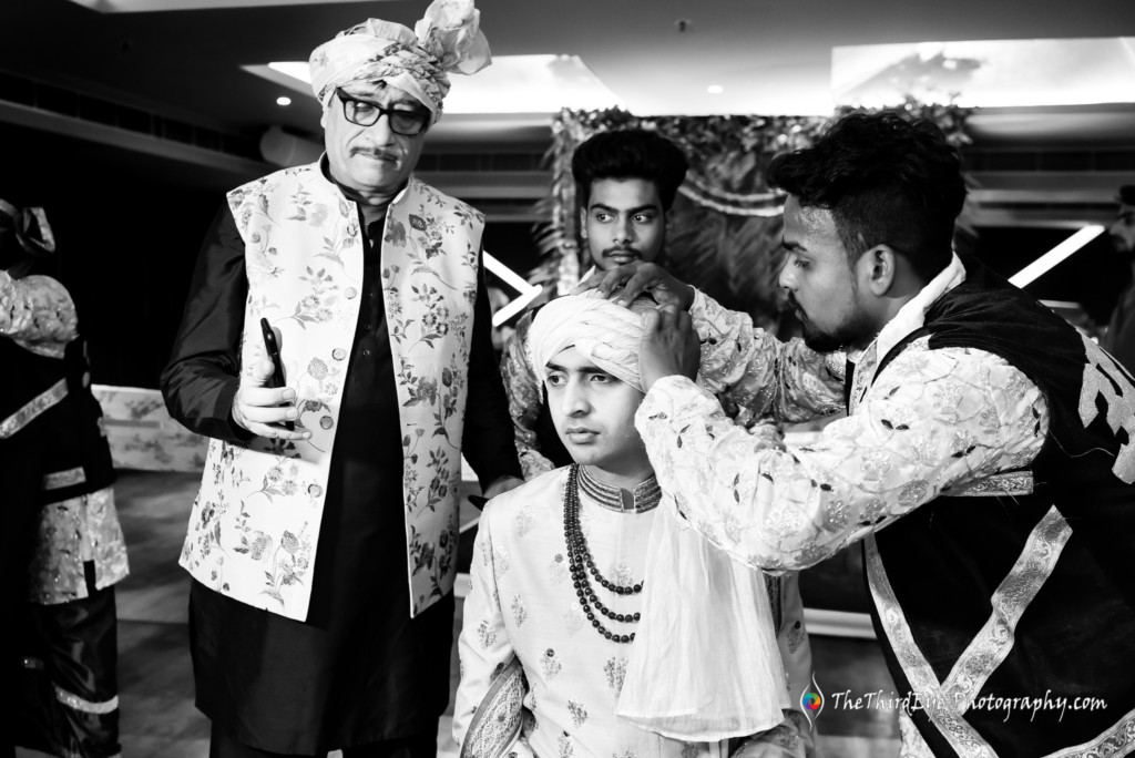 Top-10-Best-Candid-wedding-photographer-big-fat-indian-destination-engagement-ceremony-photography-Bengaluru