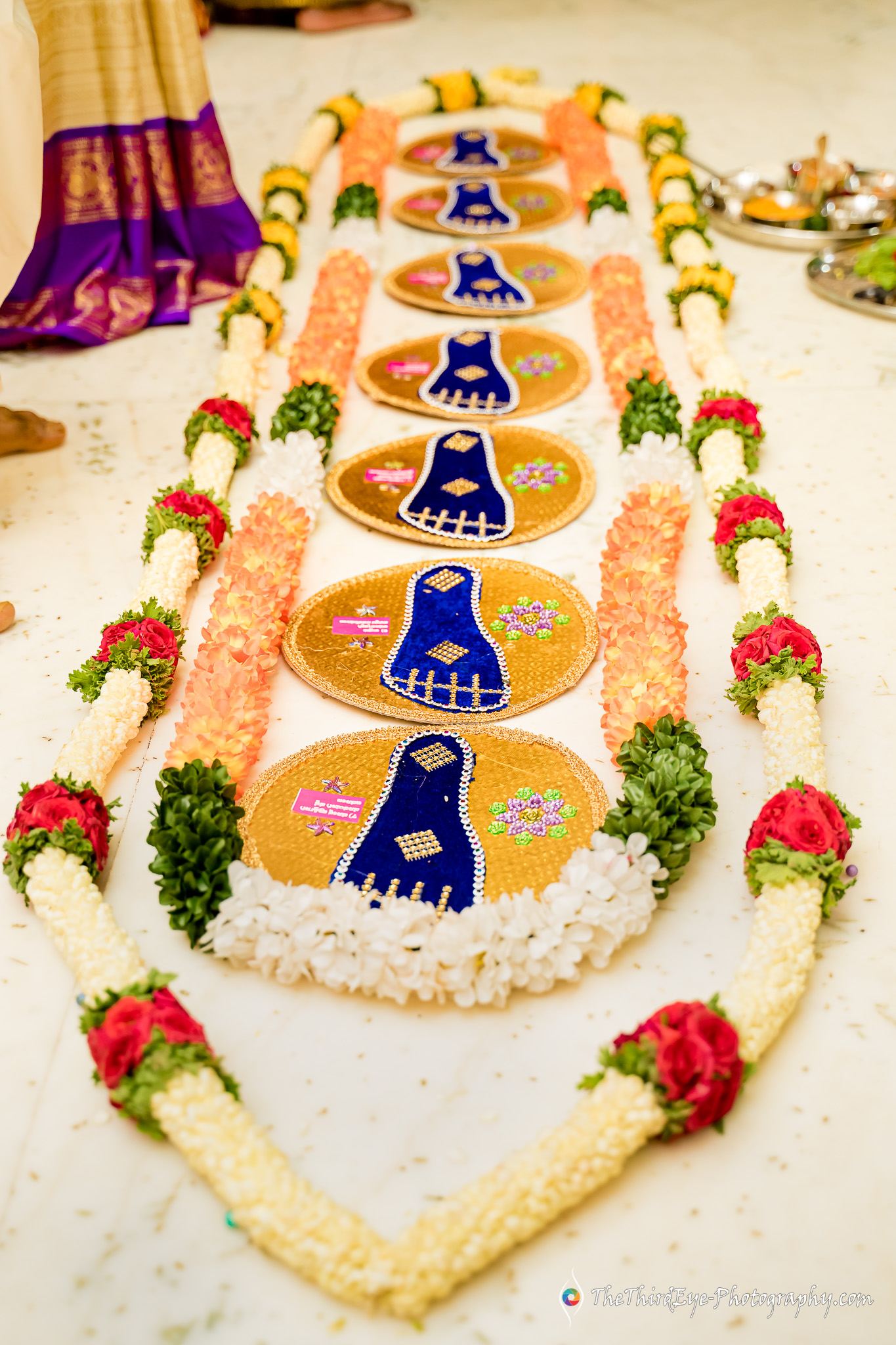 Saptapadhi_seven-steps-telugu-indian-Details-Decor-South-Candid-Wedding-Flowers-Photography-Kannadiga-Quarantine_bengaluru_TTEP_CM_A7009358